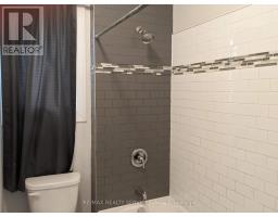 Bathroom - 5042 Ontario Avenue, Niagara Falls, ON L2E3R9 Photo 6