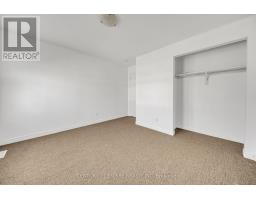 Living room - 146 Winterberry Boulevard, Thorold, ON L2V0C1 Photo 4