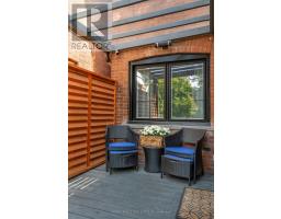 39 Standish Avenue, Toronto, ON M4W3B1 Photo 6