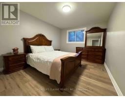 Bedroom - 1015 Westmount Avenue, Innisfil, ON L9S1T6 Photo 5