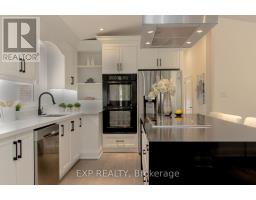 Pantry - 1424 Strathy Avenue, Mississauga, ON L5E2L2 Photo 3