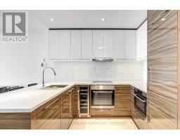 4811 488 University Avenue, Toronto, ON M5G0C1 Photo 7