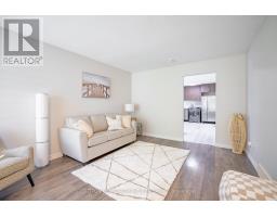 Living room - 60 Pearce Avenue E, St Catharines, ON L2M6N4 Photo 6