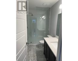 Bathroom - 724 Rouncey Road, Ottawa, ON K2S1B6 Photo 2