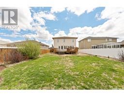 Laundry room - 233 Wood Lily Drive, Moose Jaw, SK S6J0A3 Photo 7