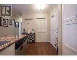 Primary Bedroom - 3010 35 Street Unit 405, Vernon, BC V1T0A7 Photo 4