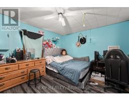 Bedroom 2 - 17 Riley Avenue, Georgina, ON L0E1L0 Photo 6