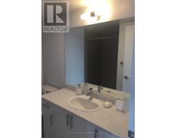 Bathroom - 1020 8 Trent Avenue, Toronto, ON M4C0A6 Photo 7