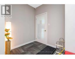 29 7611 Pinevally Drive, Vaughan, ON L4L0A2 Photo 2