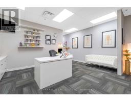 29 7611 Pinevally Drive, Vaughan, ON L4L0A2 Photo 4