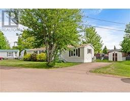 Kitchen - 10 Blue Jay St, Moncton, NB E1H2S2 Photo 2