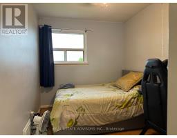 Bedroom 4 - 25 Windhill Crescent, Toronto, ON M9M1Y1 Photo 7