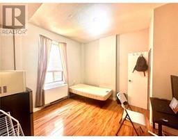 409 Huron Street Unit 212, Toronto, ON M5S2G5 Photo 2