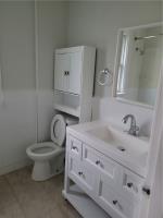 4pc Bathroom - 4616 Ryerson Crescent, Niagara Falls, ON L2E1E2 Photo 3