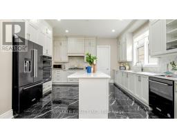 Kitchen - 57 Rolling Acres Drive, Brampton, ON L6X5R3 Photo 6