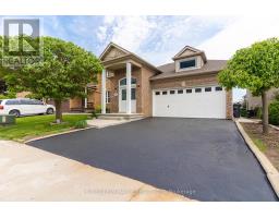 Kitchen - 40 Valleypark Crescent, Brampton, ON L7A1X9 Photo 3