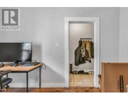 Bedroom 3 - 698 Manning Avenue, Toronto, ON M6G2W4 Photo 6