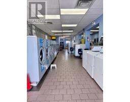 976 978 Albion Road, Toronto, ON M9V1A6 Photo 2