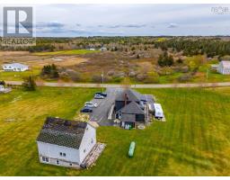 2841 Highway 1, Grosses Coques, NS B0W1M0 Photo 2