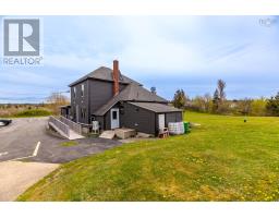 2841 Highway 1, Grosses Coques, NS B0W1M0 Photo 6