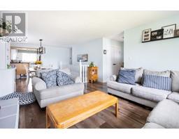 Living room - 4747 Freimuller Avenue, Prince George, BC V2M6M6 Photo 3
