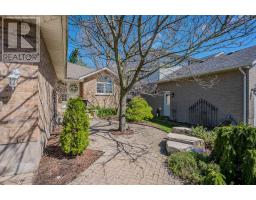 45 Sandpiper Drive S, Guelph, ON N1C1C9 Photo 2