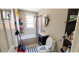 18 Maywood Parkway, Toronto, ON M1K2G8 Photo 7