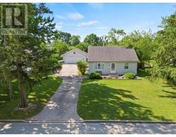 4pc Bathroom - 555 Wallace, Windsor, ON N9G1M1 Photo 2