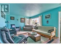 Living room - 1863 Stewart Ave, Nanaimo, BC V9S4E7 Photo 4