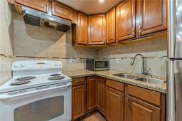 Kitchen - 312 Catharine Street N Unit 1, Hamilton, ON L8P3M7 Photo 4