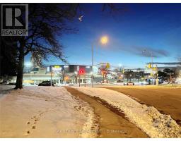 206 180 Fairview Mall Drive, Toronto, ON M2J0G4 Photo 7