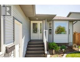 Dining room - 5653 Panorama Drive, Blackfalds, AB T4M0E1 Photo 3