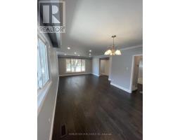 120 Clansman Boulevard, Toronto, ON M2H1Y1 Photo 3