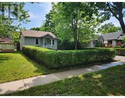 Sunroom - 834 Ford Boulevard, Windsor, ON N8S1E7 Photo 2