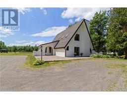 Living room - 4368 Route 115, Saint Antoine, NB E4V2Z8 Photo 2