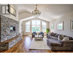 Family room - 3948 Vandorf Sideroad, Whitchurch Stouffville, ON L4A7X5 Photo 7