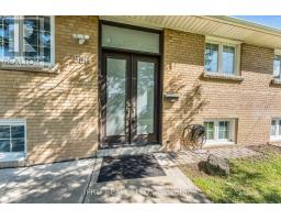 586 Pinegrove Road, Oakville, ON L6K2C6 Photo 2