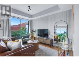 Living room - 306 377 Madison Avenue, Toronto, ON M4V3E1 Photo 4