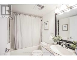 2309 33 Sheppard Avenue E, Toronto, ON M2N7K1 Photo 5