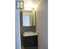 1112 170 Bayview Avenue, Toronto, ON M5A0M4 Photo 7