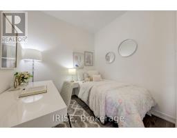 305 75 Oneida Crescent, Richmond Hill, ON L4B0H3 Photo 7