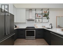 Kitchen - 208 235 Medland Street, Toronto, ON M6P2N6 Photo 2