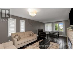 282 Veronica Drive, Kitchener, ON N2A2X2 Photo 3