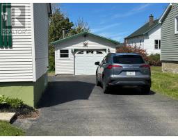 Living room - 3511 Ellsworth Avenue, New Waterford, NS B1H2G6 Photo 6