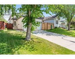 Den - 14764 Mt Mckenzie Drive Se, Calgary, AB T2Z2S2 Photo 3