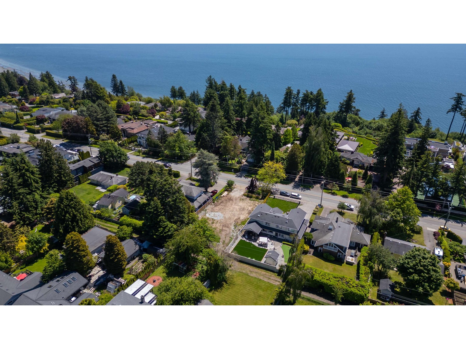 13881 Marine Drive, White Rock, BC V4B1A3 Photo 15