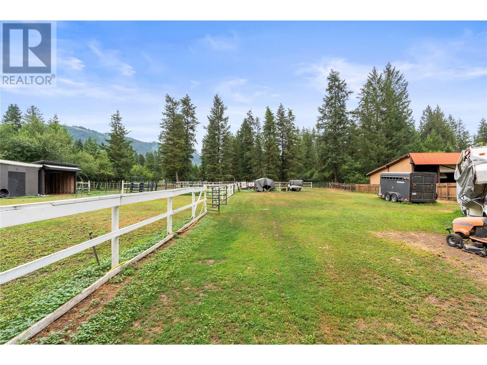 272 Lumby Mabel Lake Road, Lumby, BC V0E2G5 Photo 30