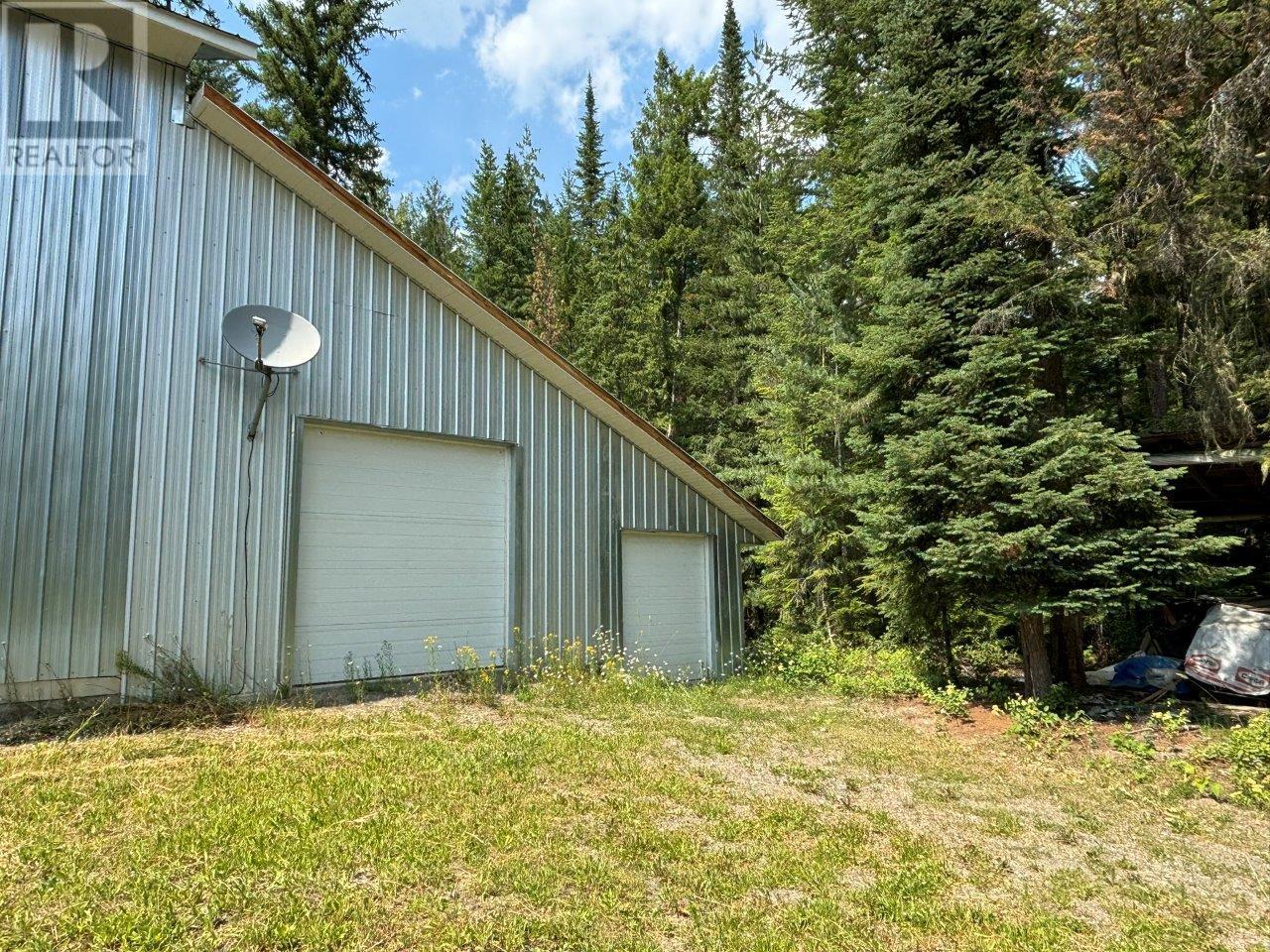 450 Conn Road, Lumby, BC V0E2G4 Photo 22