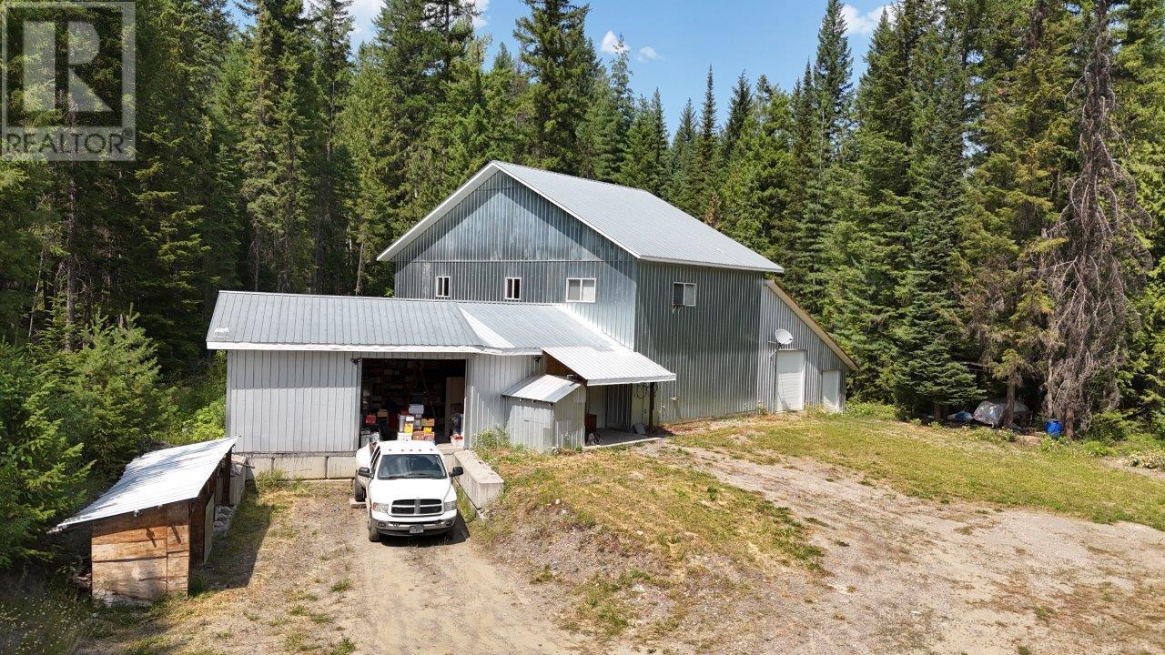 450 Conn Road, Lumby, BC V0E2G4 Photo 21