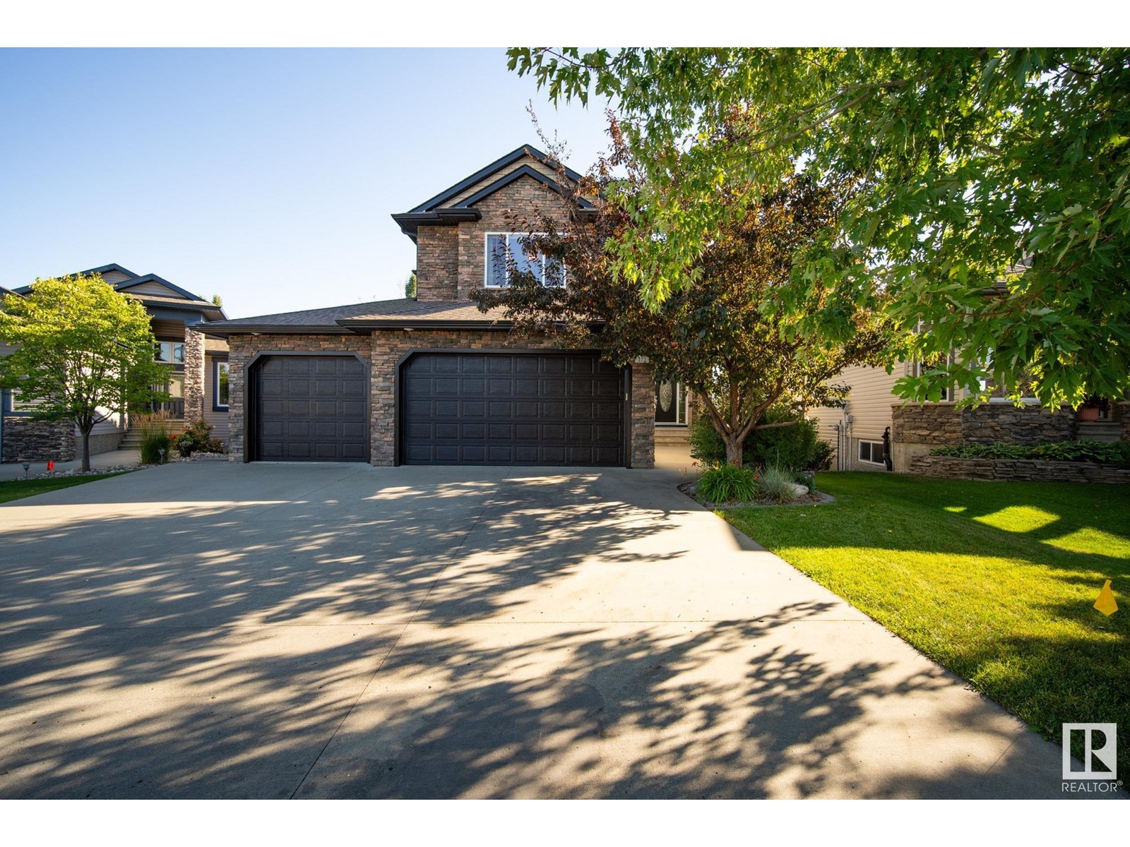 Living room - 172 Hawkstone, Sherwood Park, AB T8A6N7 Photo 1